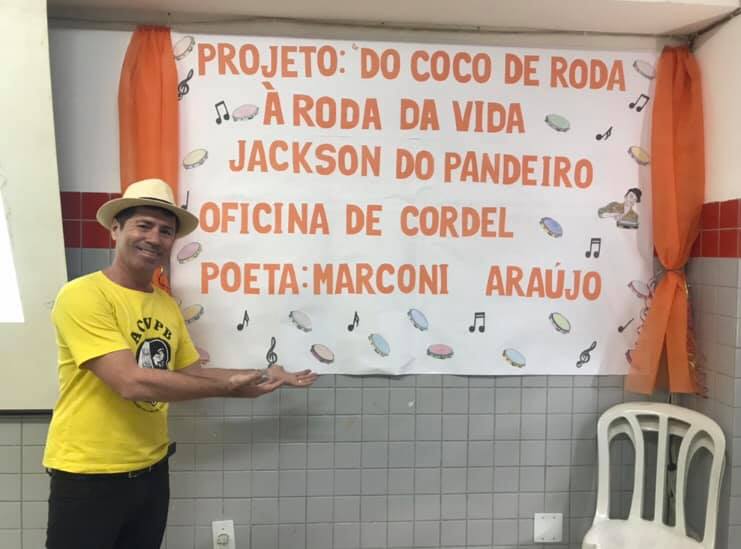 Photo of Presidente da Academia de Cordel ministra oficina de poesia em escola pública de João Pessoa