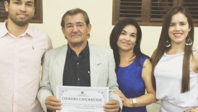 Photo of Poeta Bartolomeu Xavier recebe diploma de cidadania caiçarense