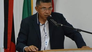 Photo of Historiador e poeta pretende ocupar cadeira vaga na Academia de Cordel do Vale do Paraíba